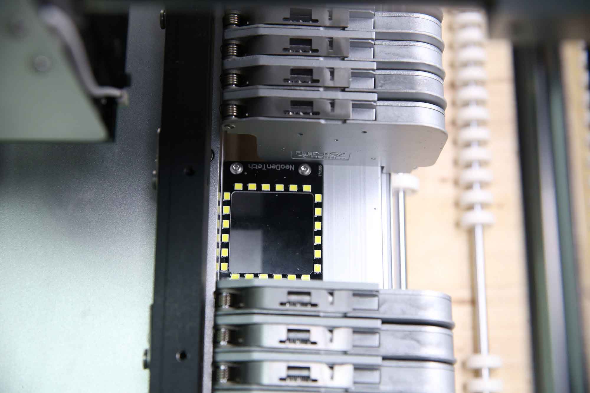 SMD component mounting machine SMD component mounting machine